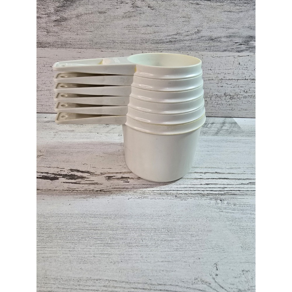 Vintage Tupperware Almond Nesting Measuring Cup Set 6 Piece 1/4 to 1 Cup USA
